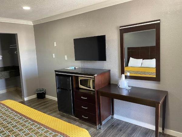 El Segundo Inn image 11