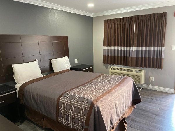 El Segundo Inn image 23